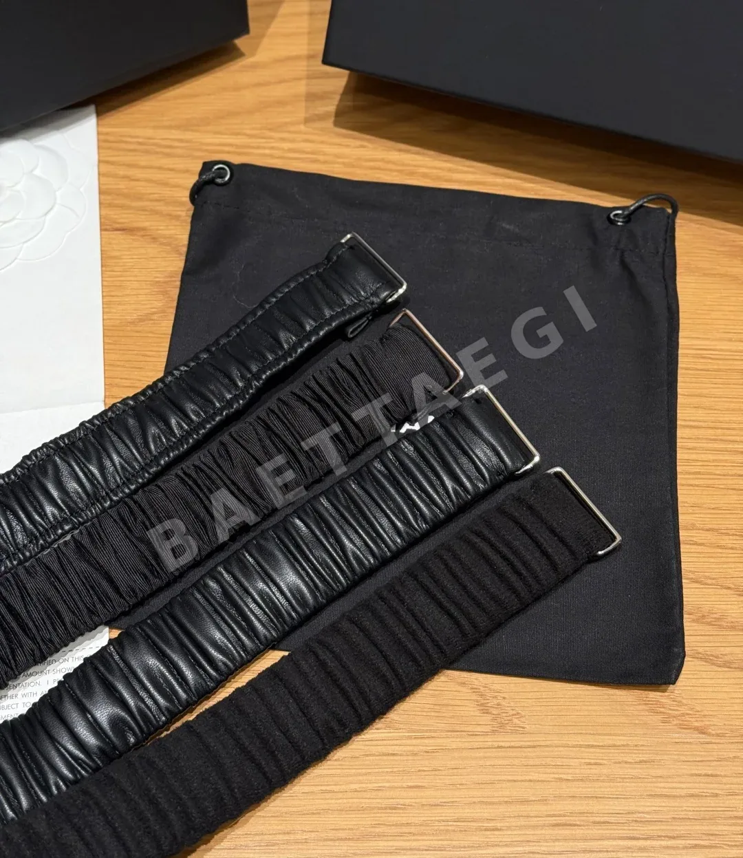 샤넬 메탈릭 블랙 가죽 벨트 상세 이미지 7