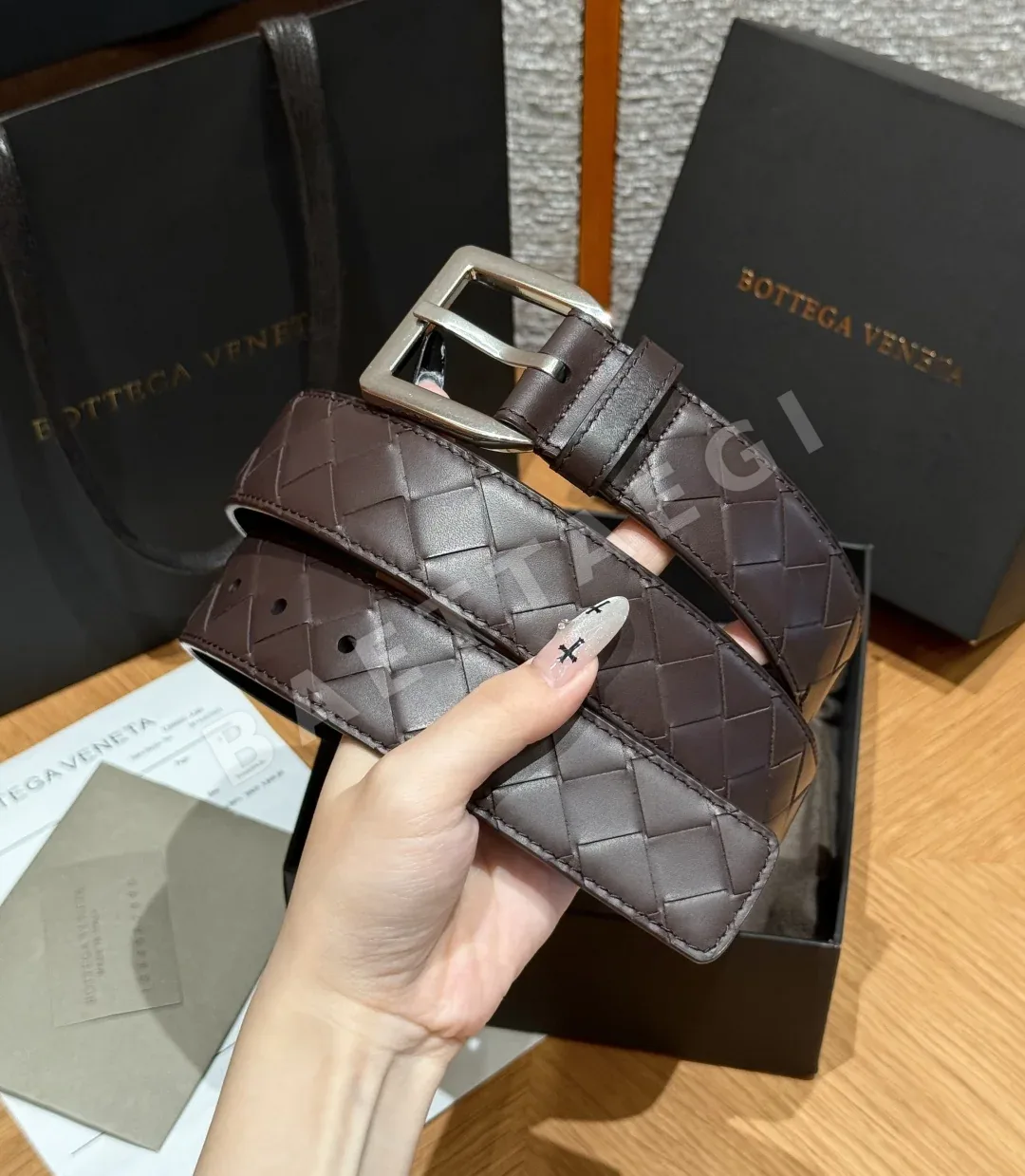 보테가베네타 인트레차토 피코로 소가죽 벨트 상세 이미지 2
