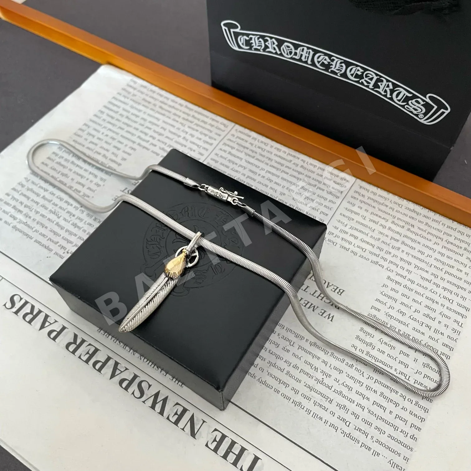 크롬하츠 클래식 스네이크 패턴 페더 펜던트 목걸이 상세 이미지 6