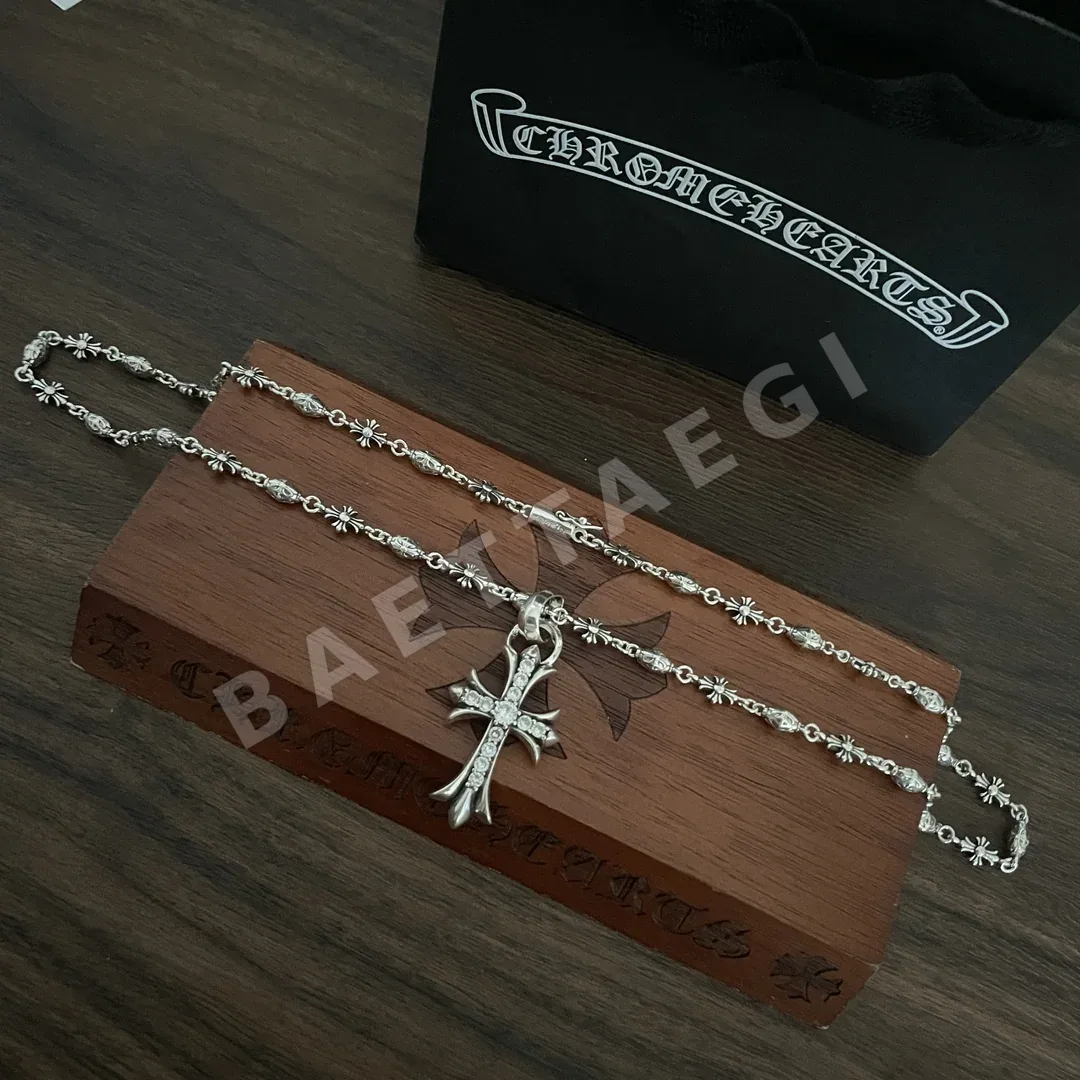 크롬하츠 클래식 레트로 크로스 장식 목걸이 상세 이미지 9