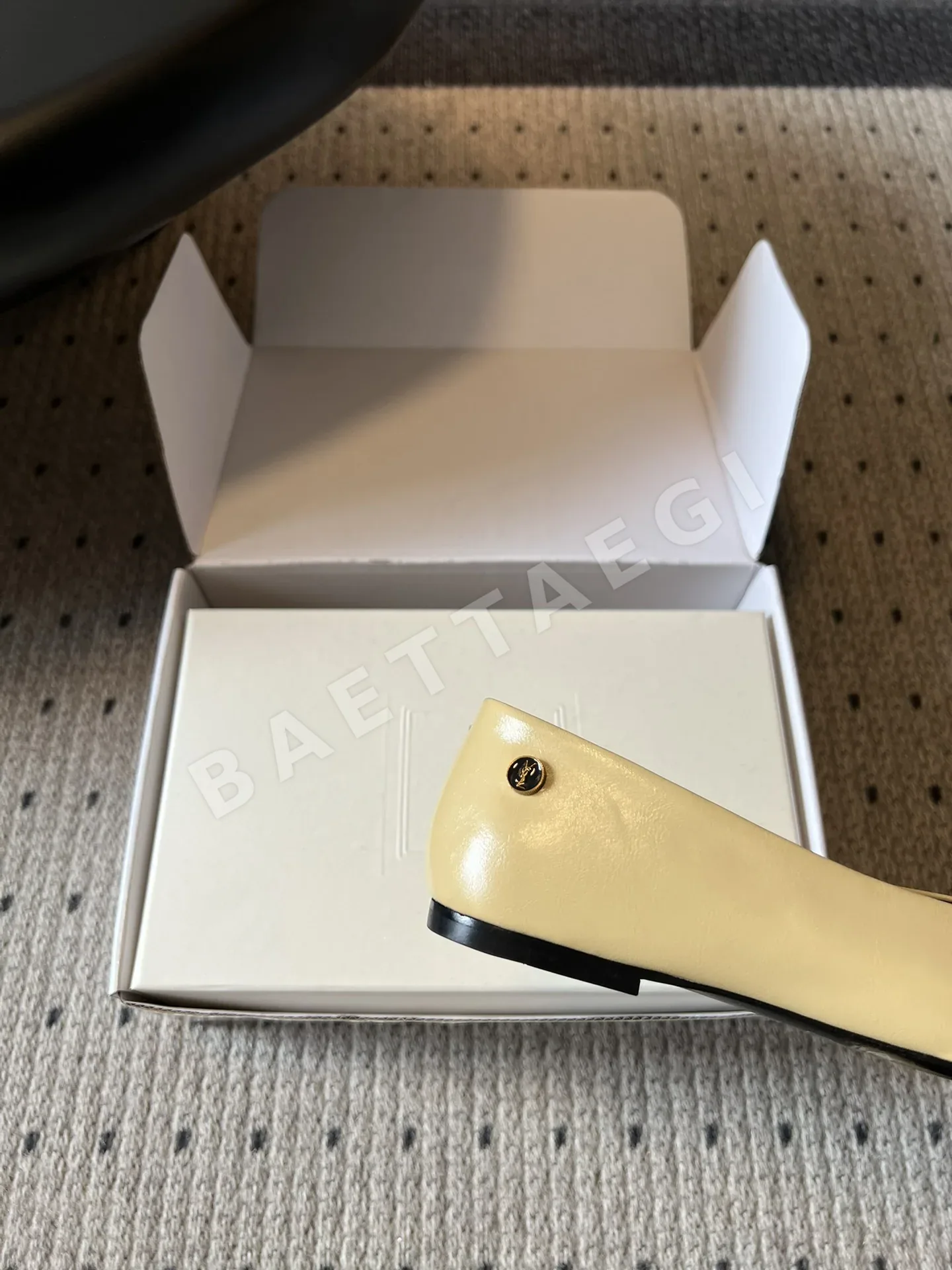 생로랑 신발 상세 이미지 8