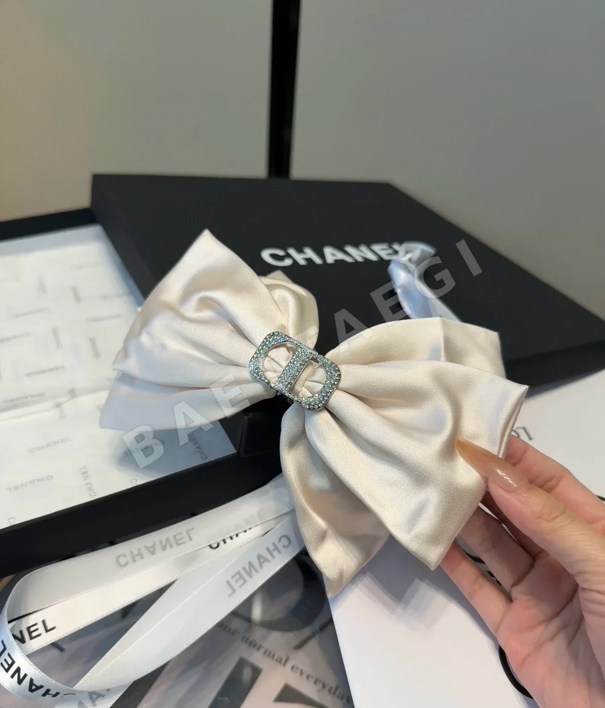 디올 CD 클립 헤어악세사리 상세 이미지 5