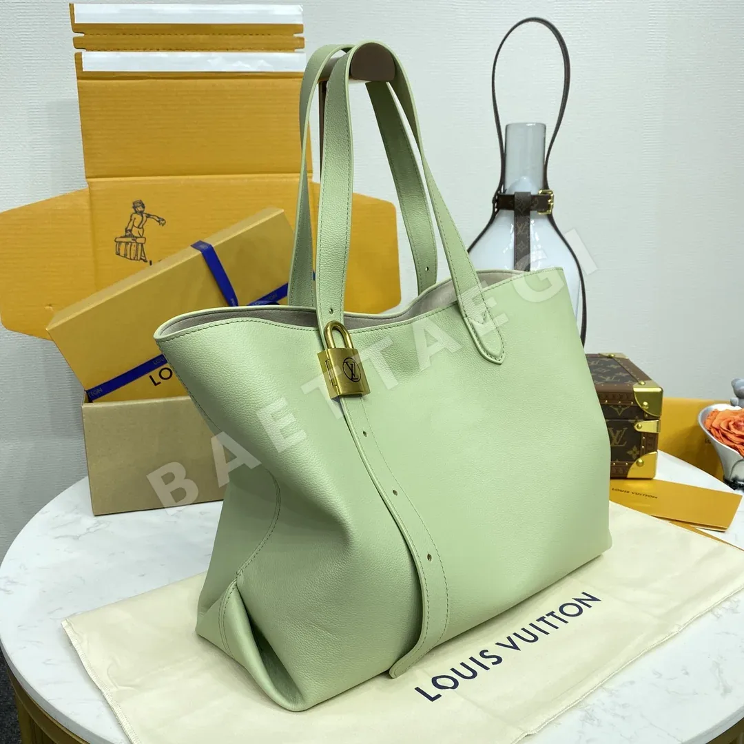루이비통 로우키 카바스 미디엄 핸드백 M25341 상세 이미지 2