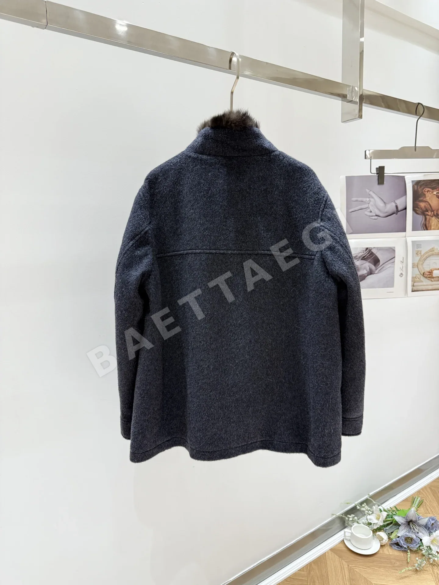 로로피아나 여우털 캐시미어 구스다운 여성 자켓 상세 이미지 9