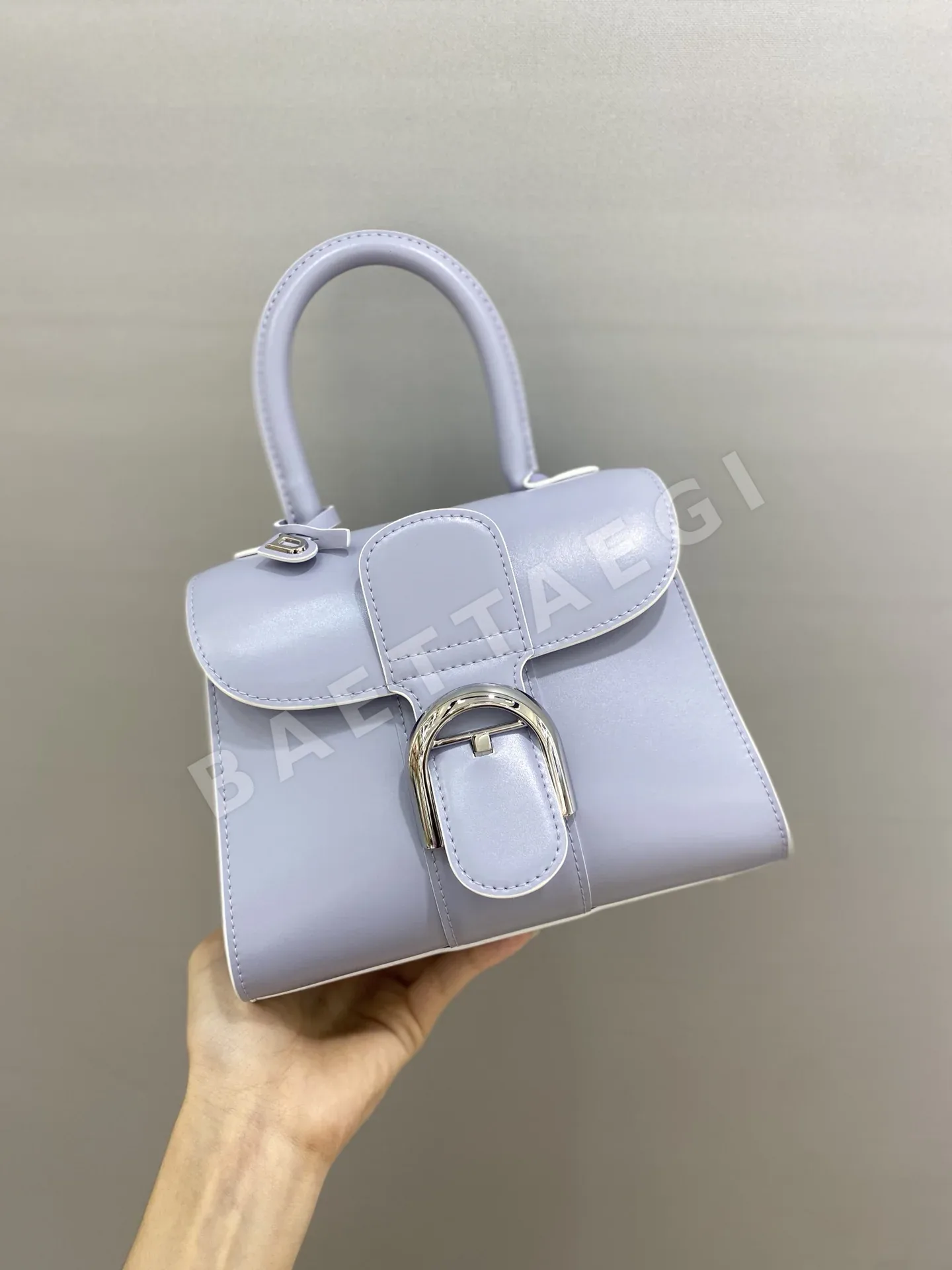 델보 라벤더 퍼플 램스킨 숄더백 상세 이미지 2