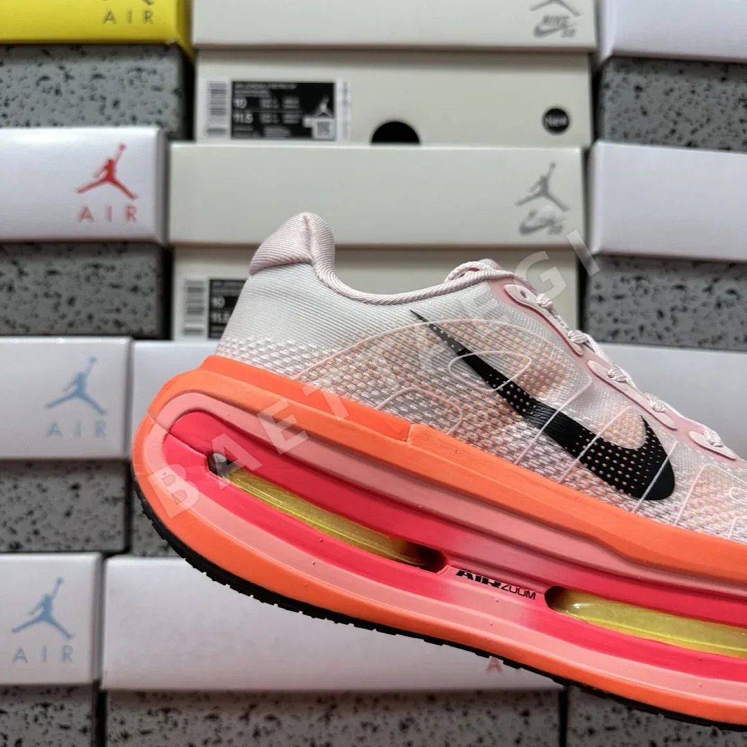 나이키 [5A] 보메로 프리미엄 핑크 오렌지 HQ2050-442 201625 Nike Vomero Premium 상세 이미지 7