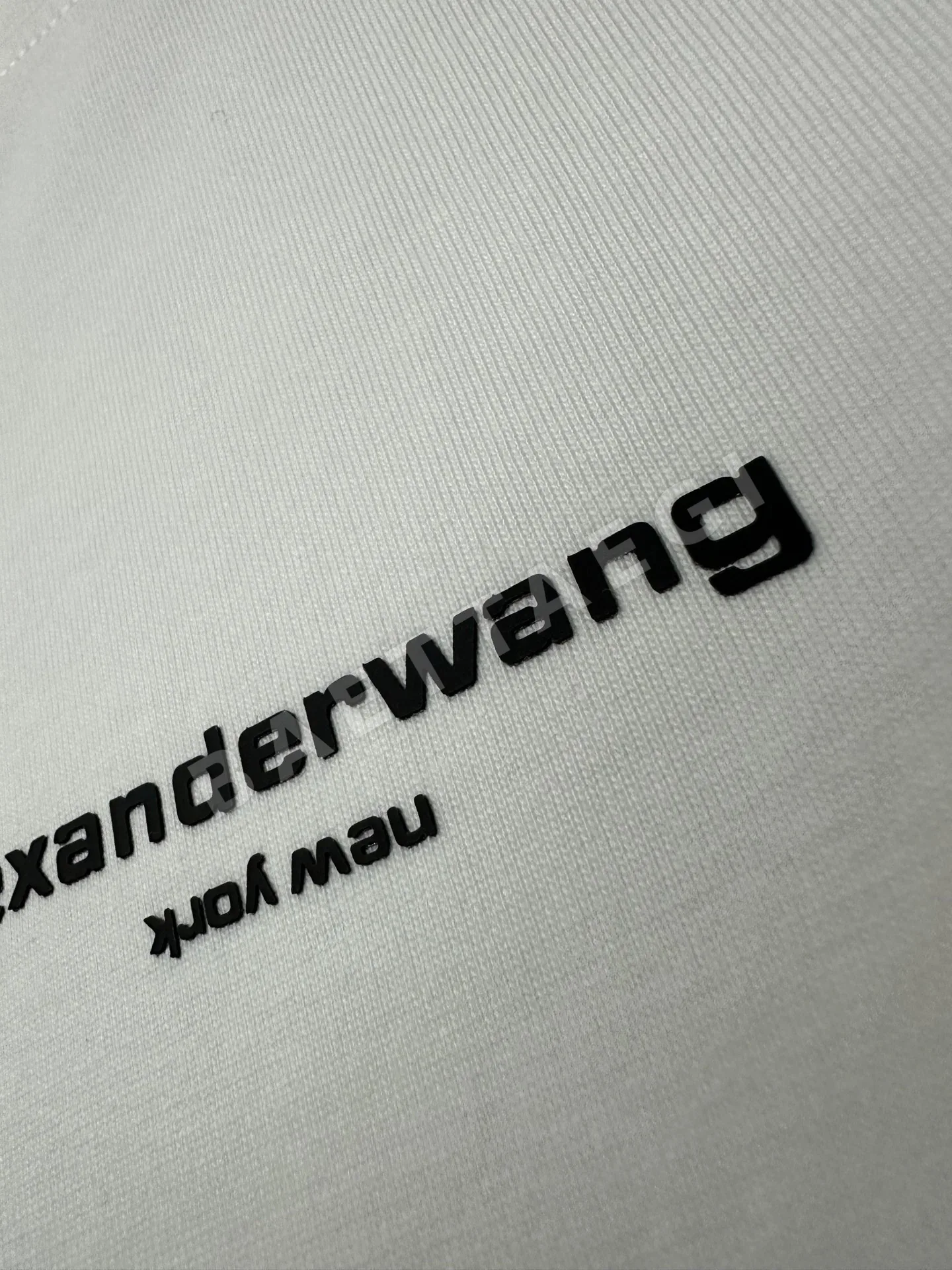 알렉산더왕 스몰로고 3D 프린트 남성 긴팔 티셔츠 상세 이미지 8