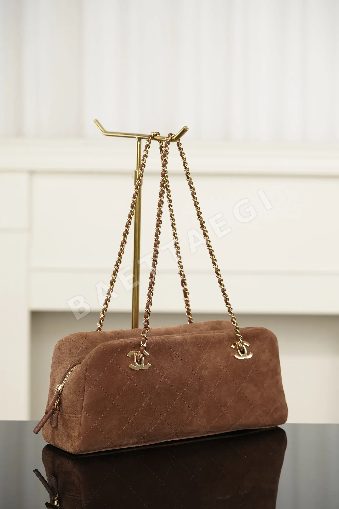 샤넬 스웨이드 더블 체인 숄더 바게트 가방 상세 이미지 2