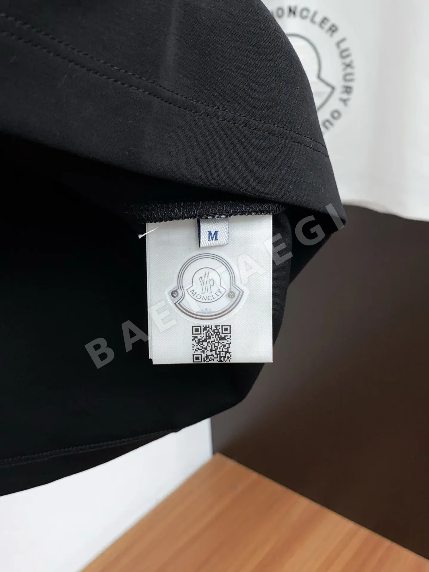 몽클레르 여성 라운드넥 머서라이즈드 코튼 반팔티 상세 이미지 6