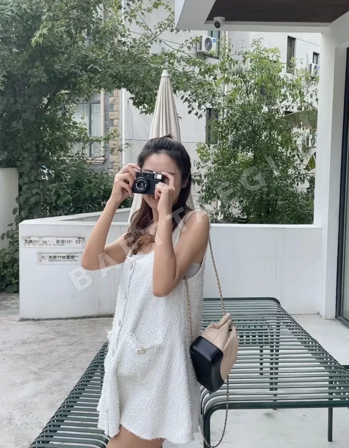 샤넬 팬더 블랙 아프리콧 송아지가죽 가방 상세 이미지 2