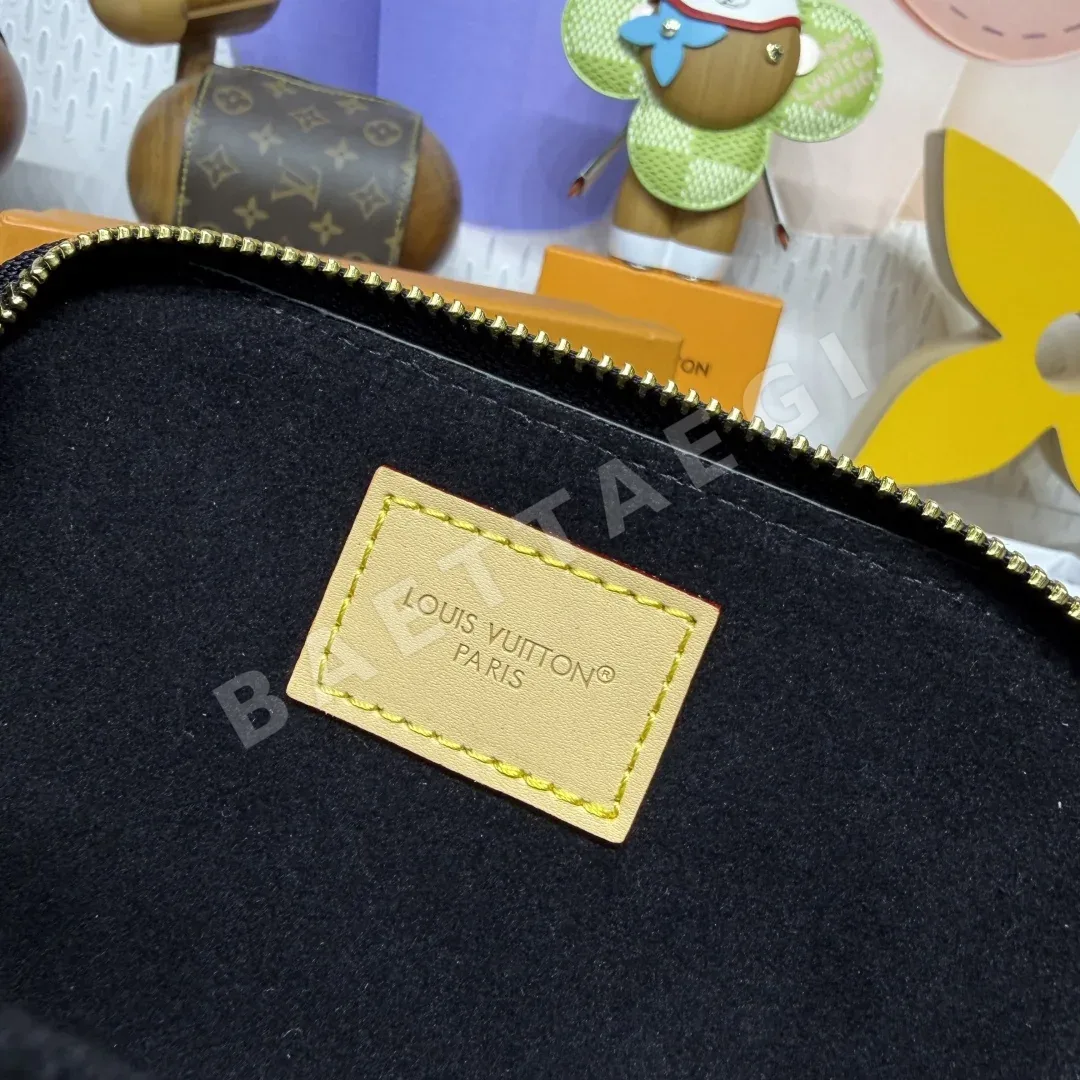 루이비통 모노그램 캔버스 메가네 케이스 상세 이미지 7