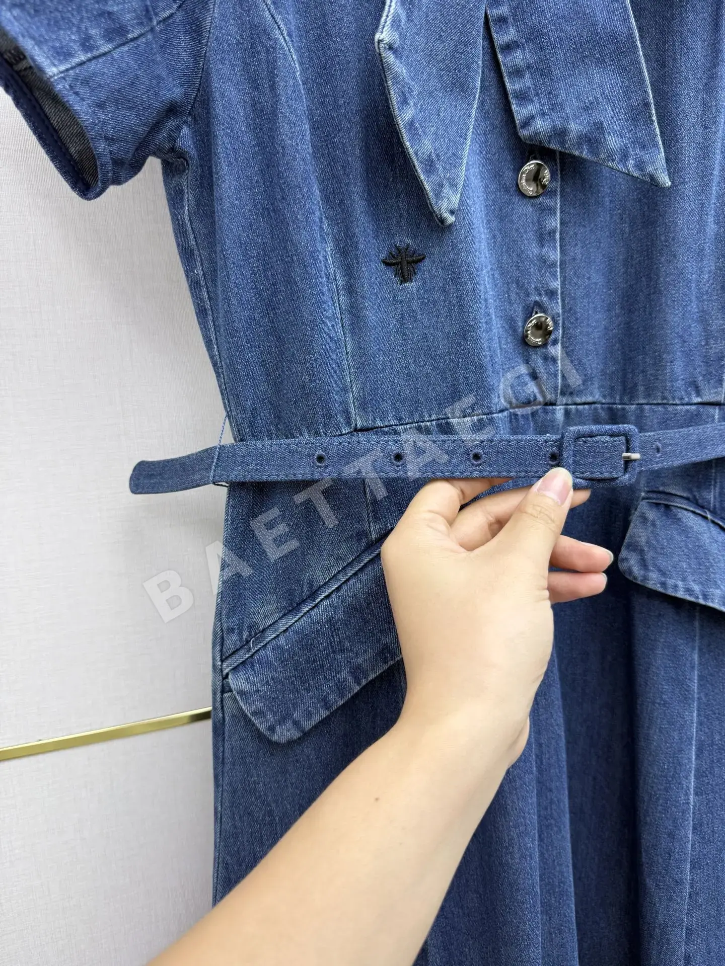 디올 리본 벌 자수 데님 원피스 상세 이미지 6