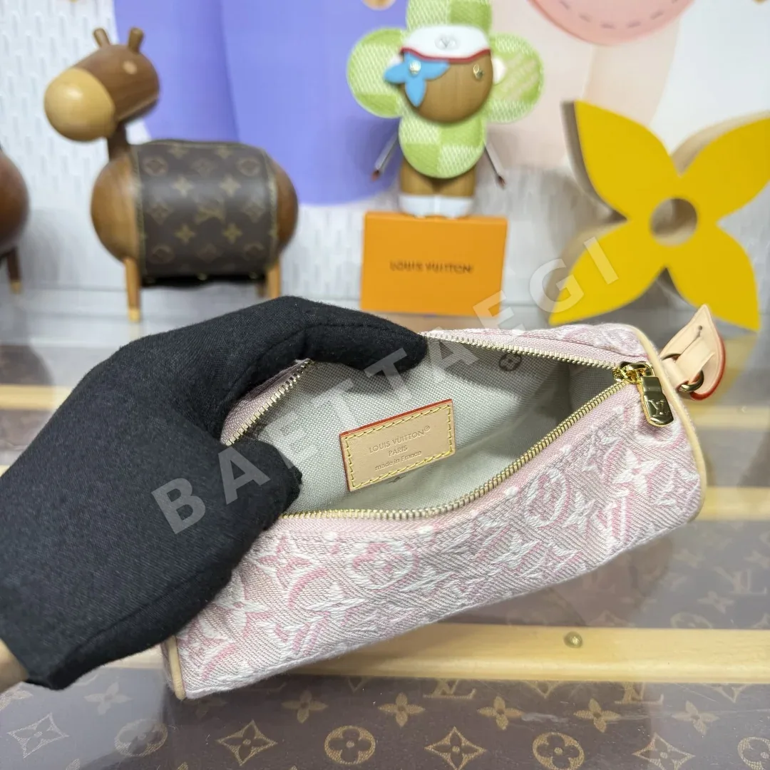 루이비통 모노그램 앙블렘 자카드 포쉣 파피용 가방 M29881 상세 이미지 9