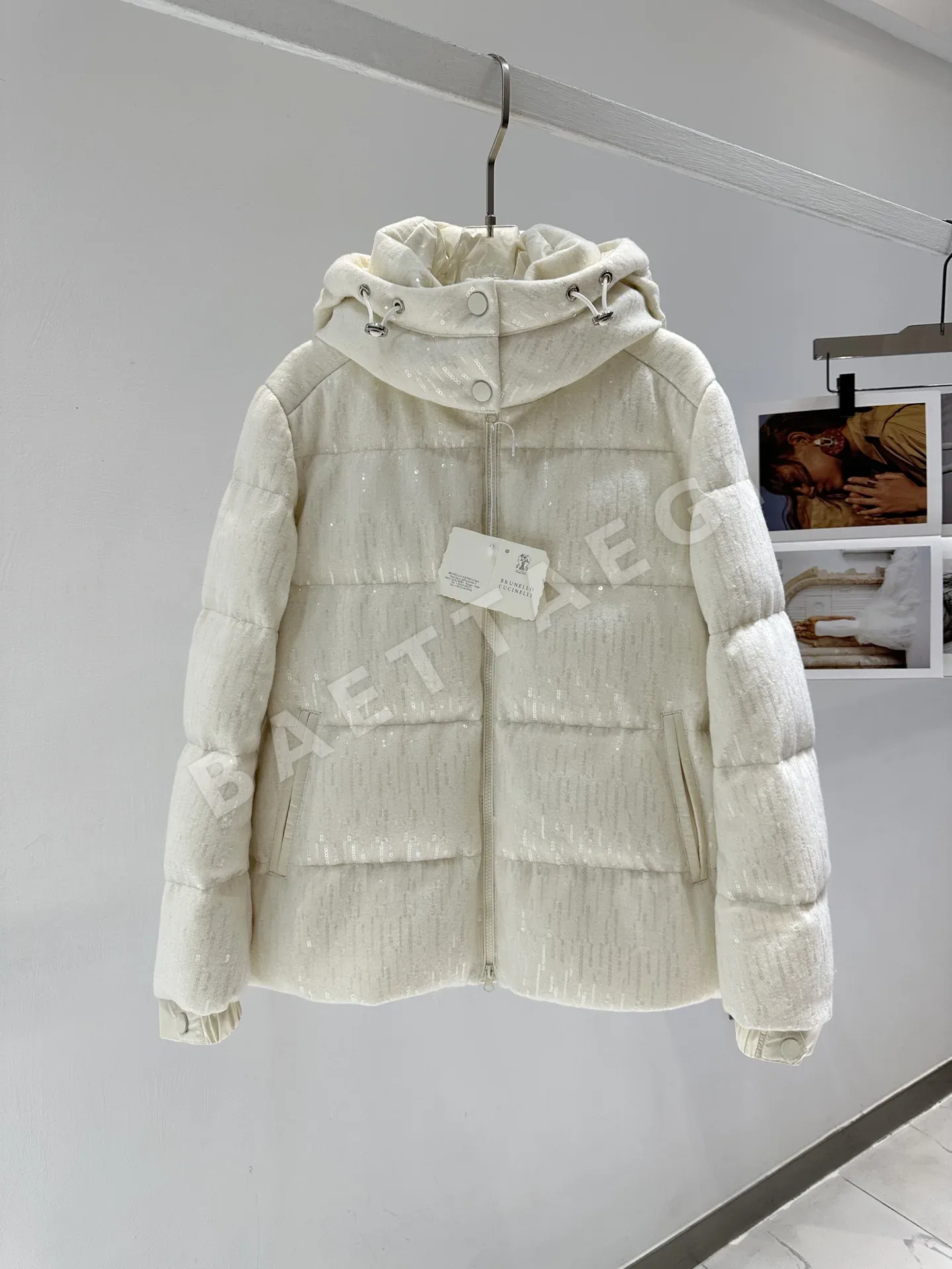 브루넬로쿠치넬리 오트쿠튀르 공방(Métiers d'Art) 컬렉션 패딩 상세 이미지 2