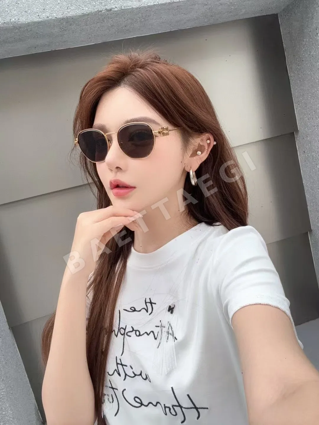 미우미우 MU56 ZS 선글라스 상세 이미지 9