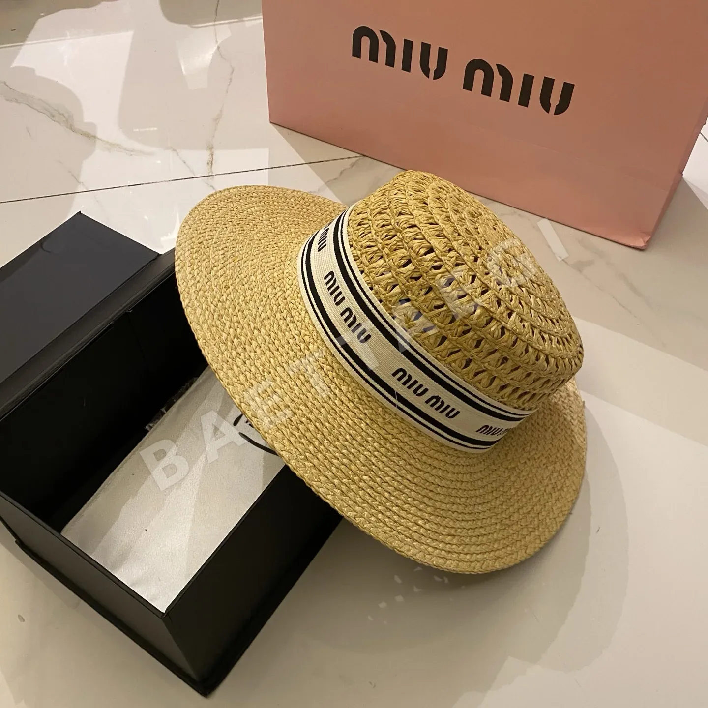 미우미우 캡 상세 이미지 4