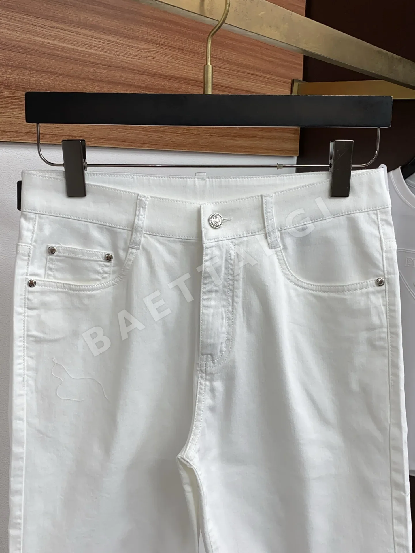 프라다 뉴 데님 슬림핏 남성 반바지 상세 이미지 2