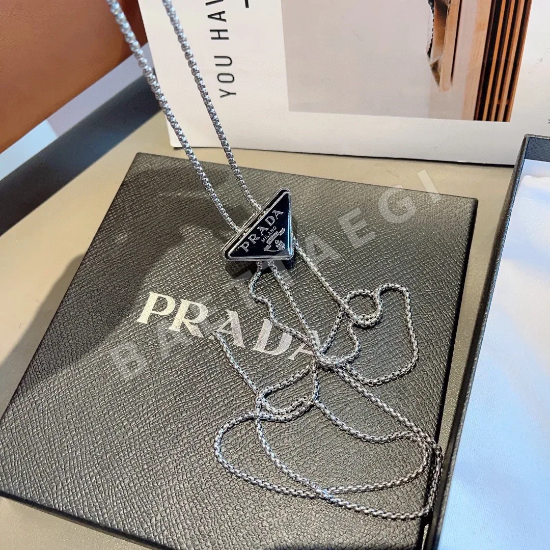 프라다 조절 가능한 역삼각형 목걸이 허리 체인 헤어악세 상세 이미지 5