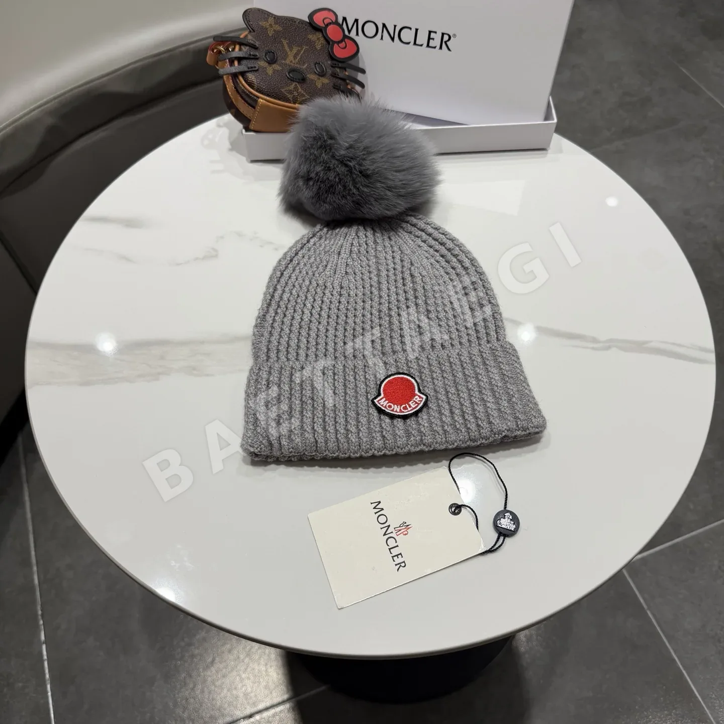 몽클레르 폭스퍼 니트 모자 186849