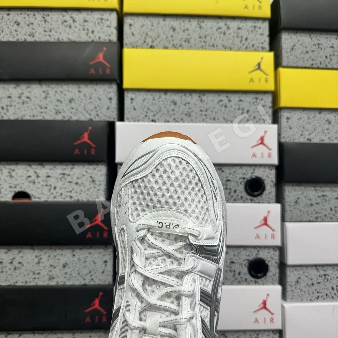 아식스 [ZC] 젤 카야노 14 1203A727-100 200320 Asics Gel-Kayano 14 A.P.C. White Pure 상세 이미지 9