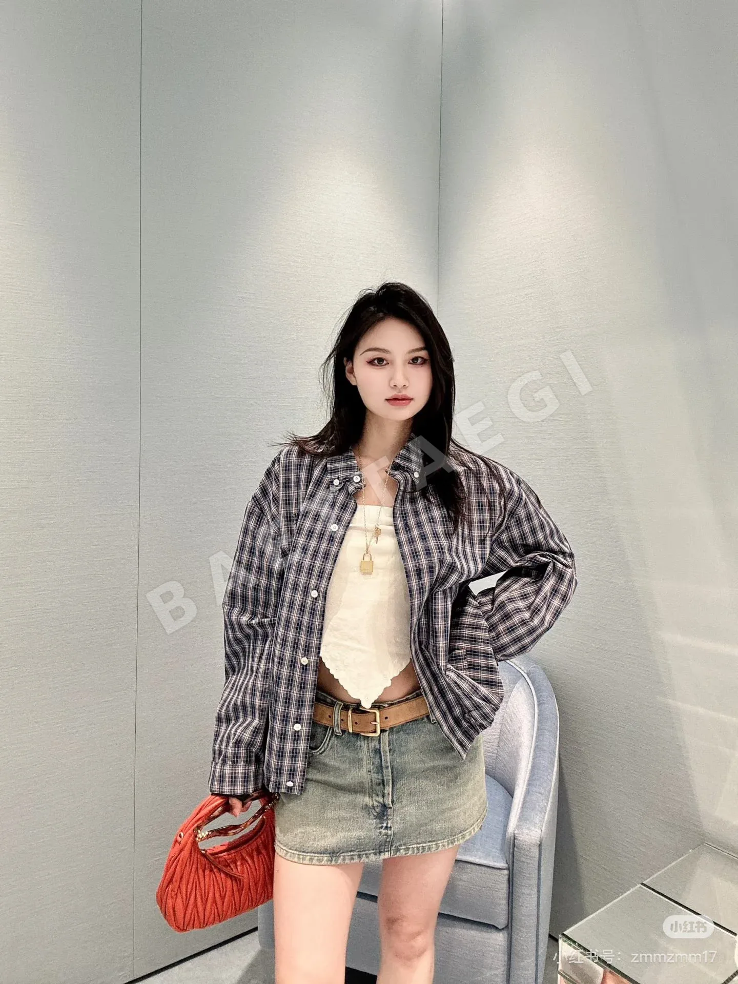 미우미우 레터 로고 자수 체크 셔츠 상세 이미지 8