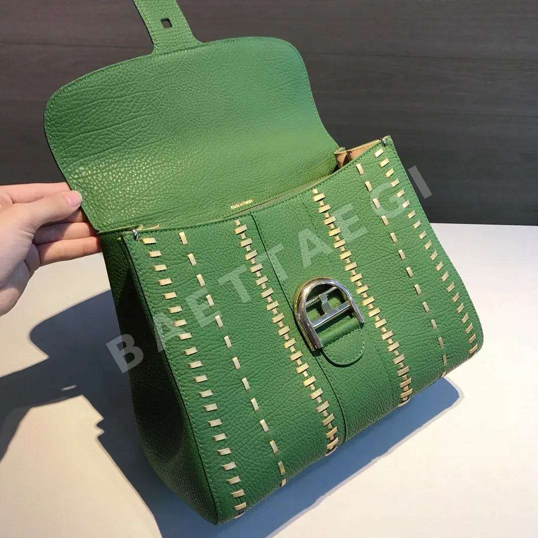 델보 브릴리언트 천연 가죽 숄더백 28 cm 상세 이미지 6