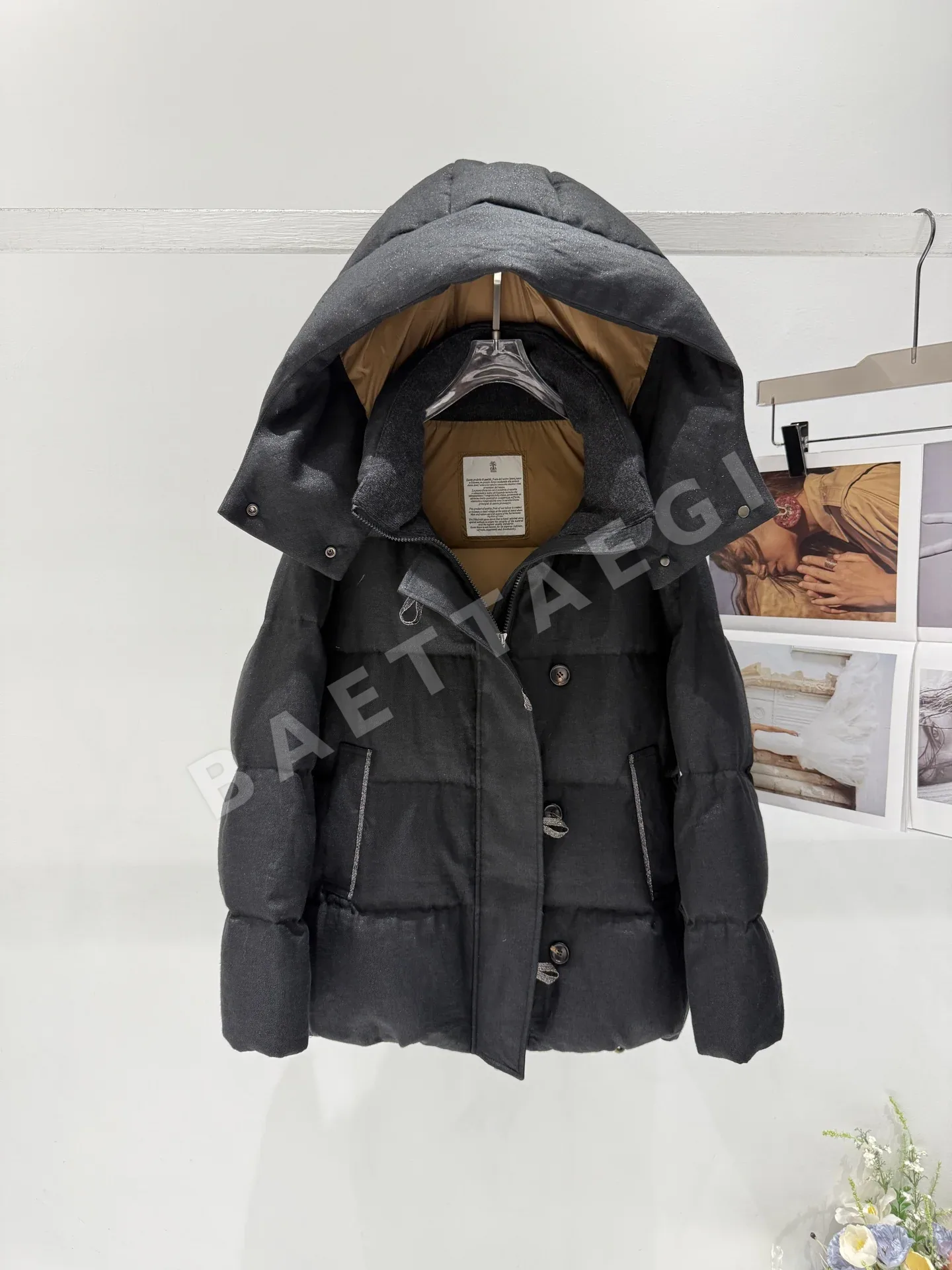 브루넬로쿠치넬리 오트쿠튀르 공방(Métiers d'Art) 컬렉션 패딩 상세 이미지 8