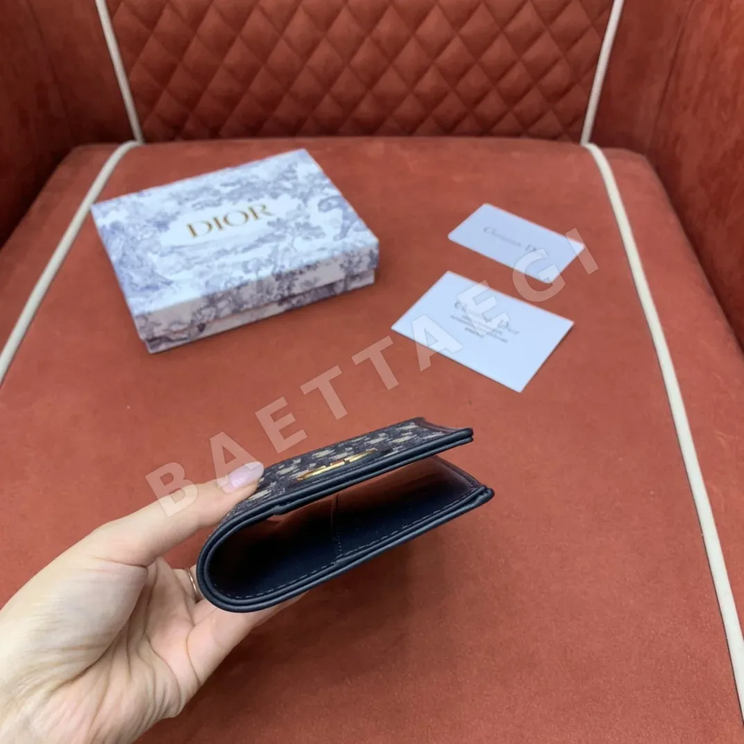 디올 자카드 오블리크 CD 로고 여권 지갑 상세 이미지 4