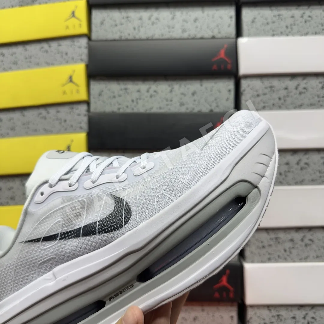 나이키 [5A] 보메로 프리미엄 HQ2050-104 201800 Nike Vomero Premium Grey Fog Dark Obsidian 상세 이미지 7