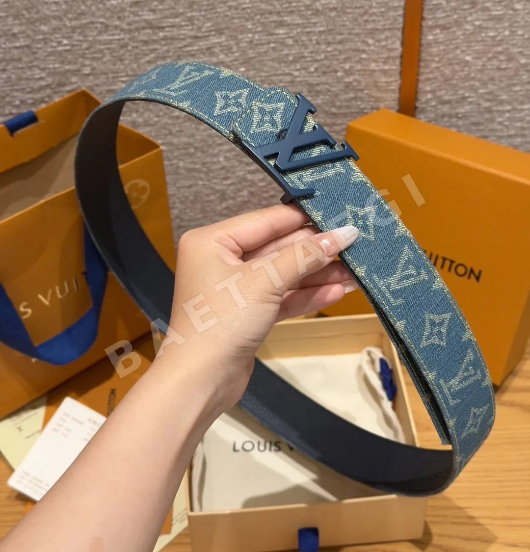 루이비통 리버시블 모노그램 남성 벨트 40MM 상세 이미지 4