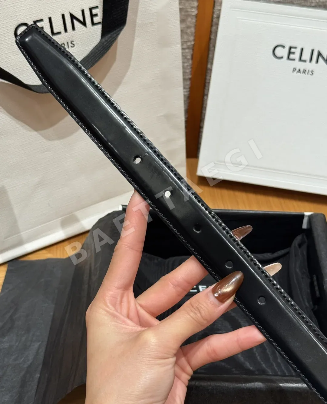 셀린느 DISC 버클 리버시블 가죽 벨트 25MM 상세 이미지 7