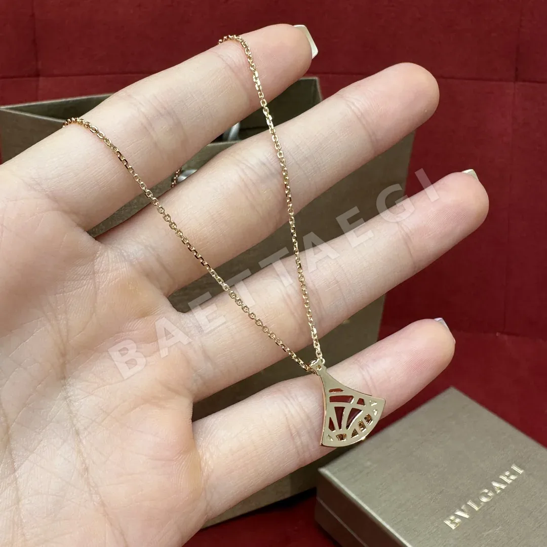 불가리 다이아몬드 큐빅 장식 진주 목걸이 상세 이미지 2