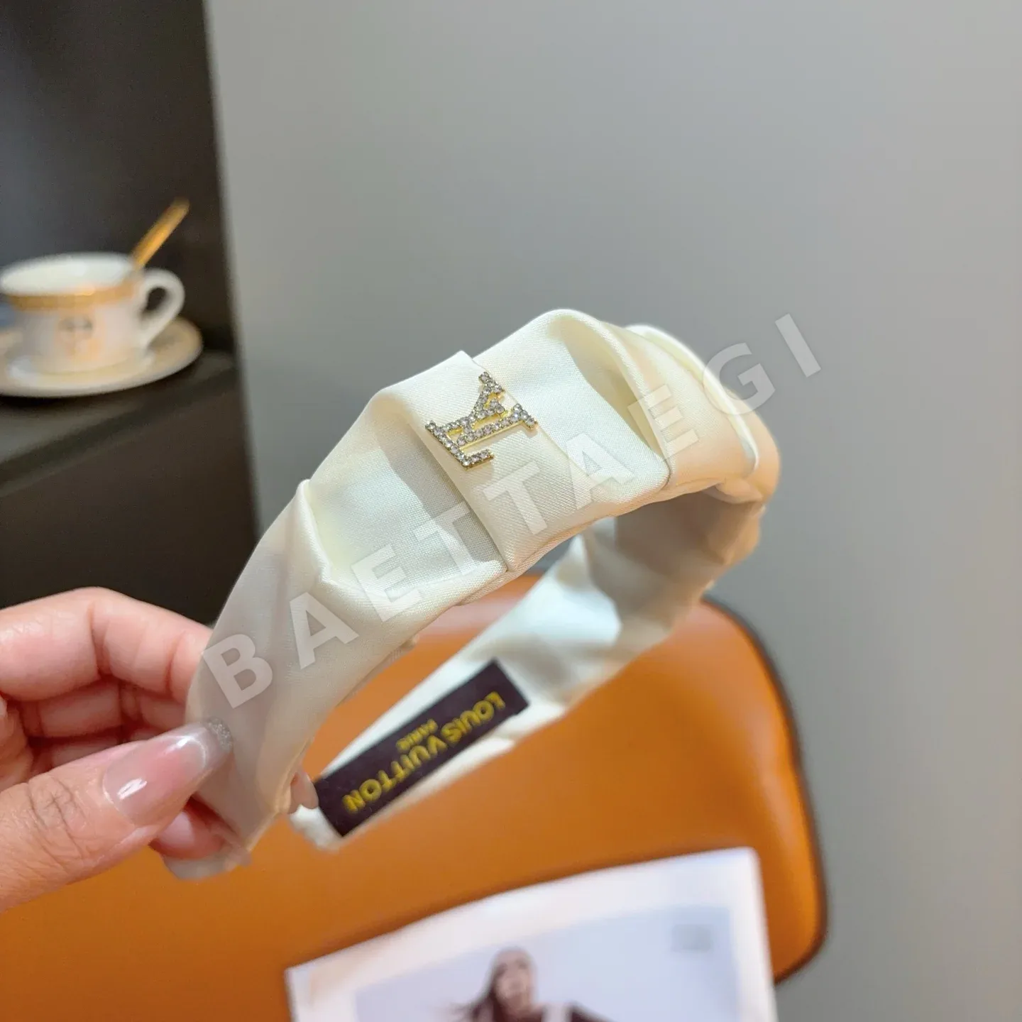 루이비통 플리츠 헤드밴드 상세 이미지 4