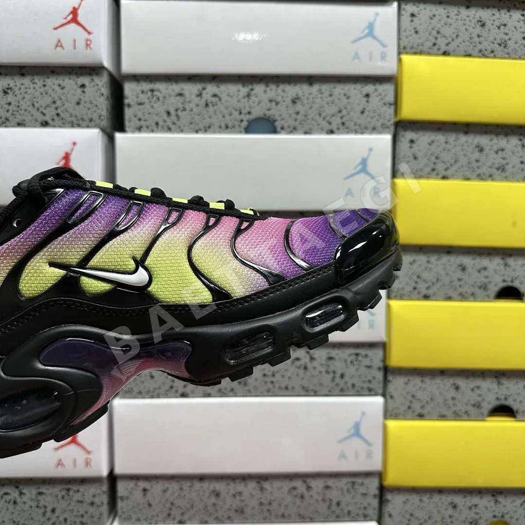 나이키 [DF] 에어 맥스 플러스 DZ3670-006 201513 Nike Air Max Plus Northern Lights 상세 이미지 7