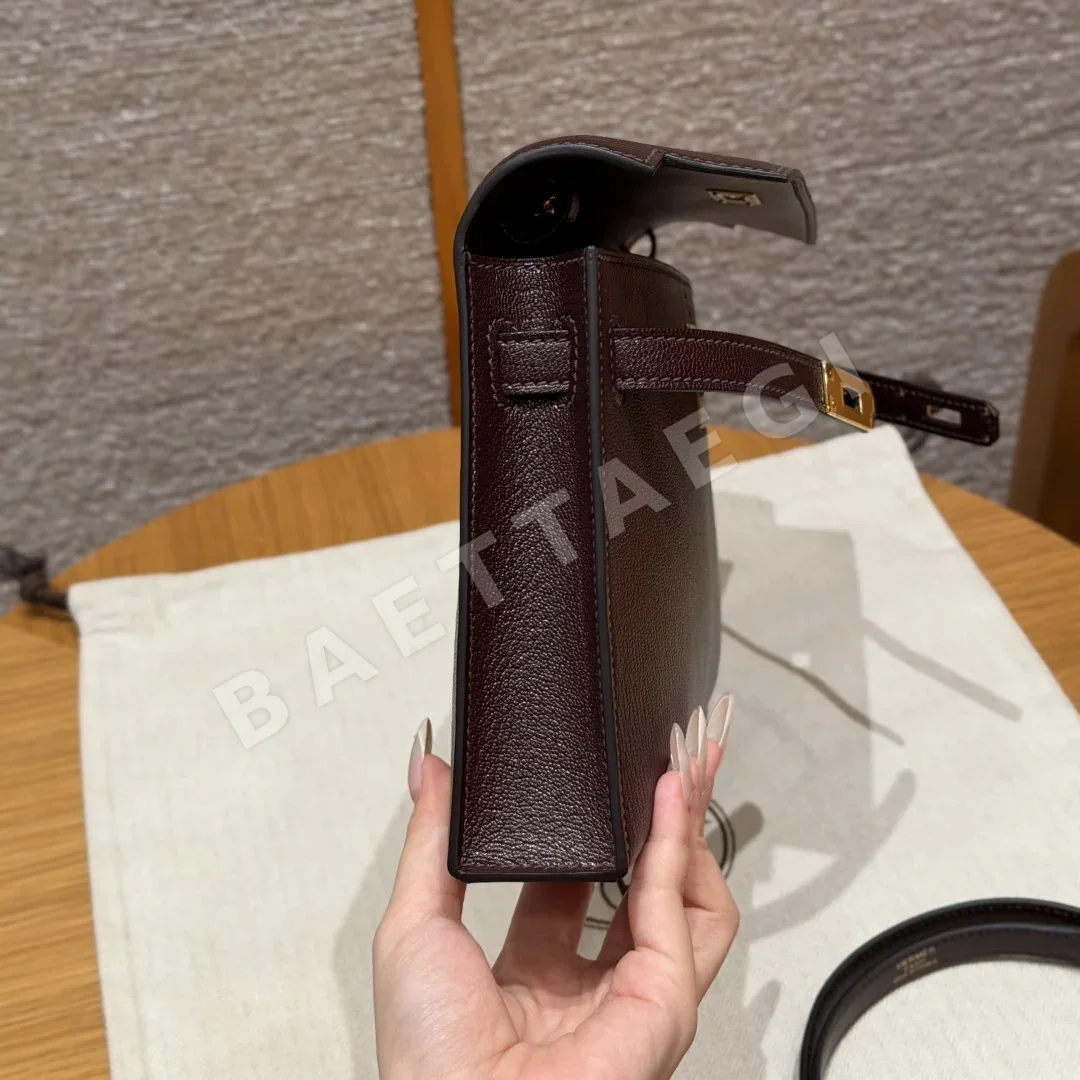 에르메스 켈리 엘란 염소가죽 지갑 상세 이미지 4