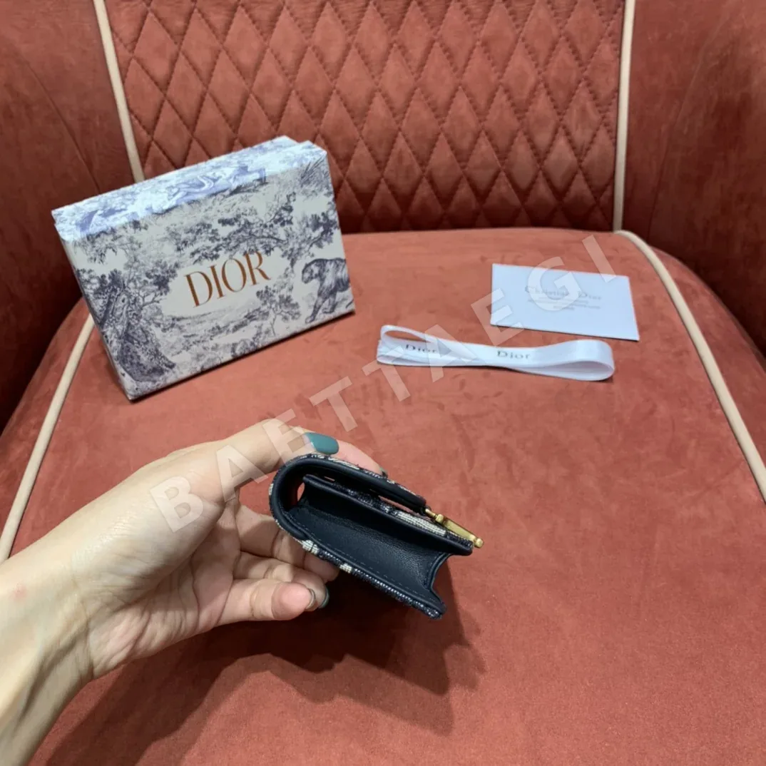 디올 지갑 190739 Dior Wallet 상세 이미지 3