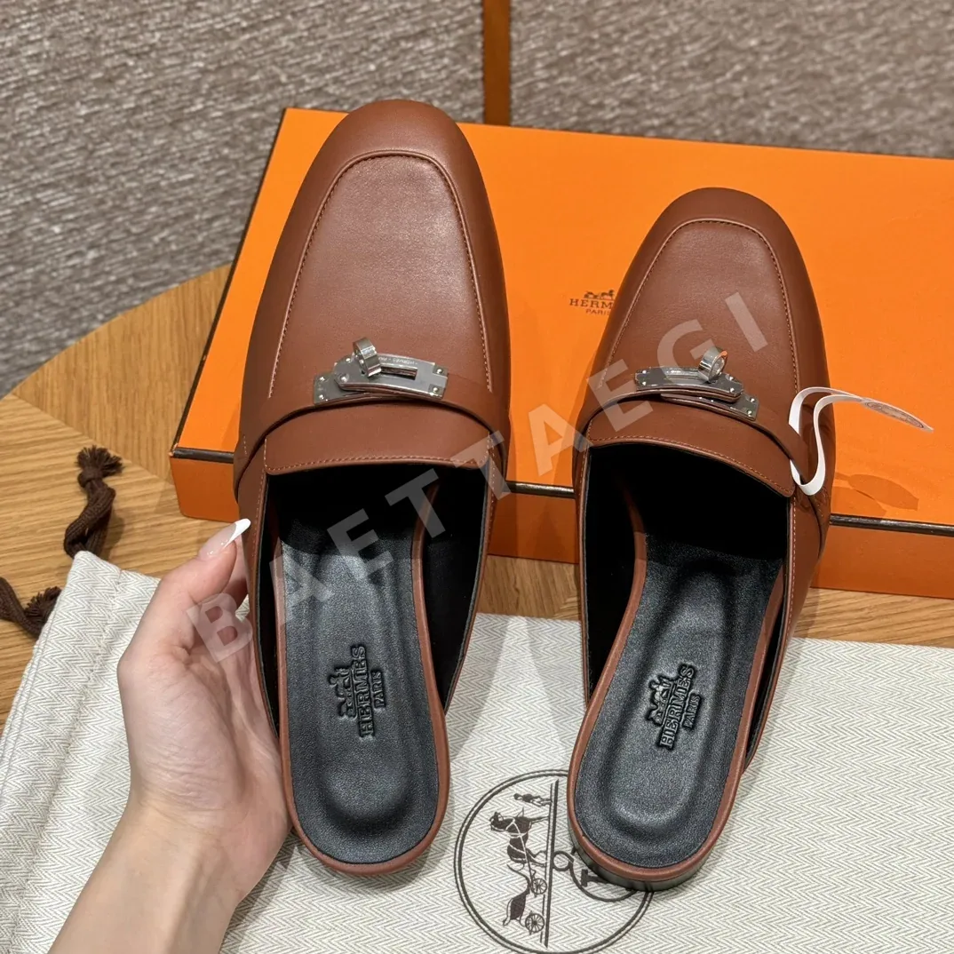 에르메스 이즈 뮬 샌들 Saddle Red Goatskin 실버 하드웨어 상세 이미지 5