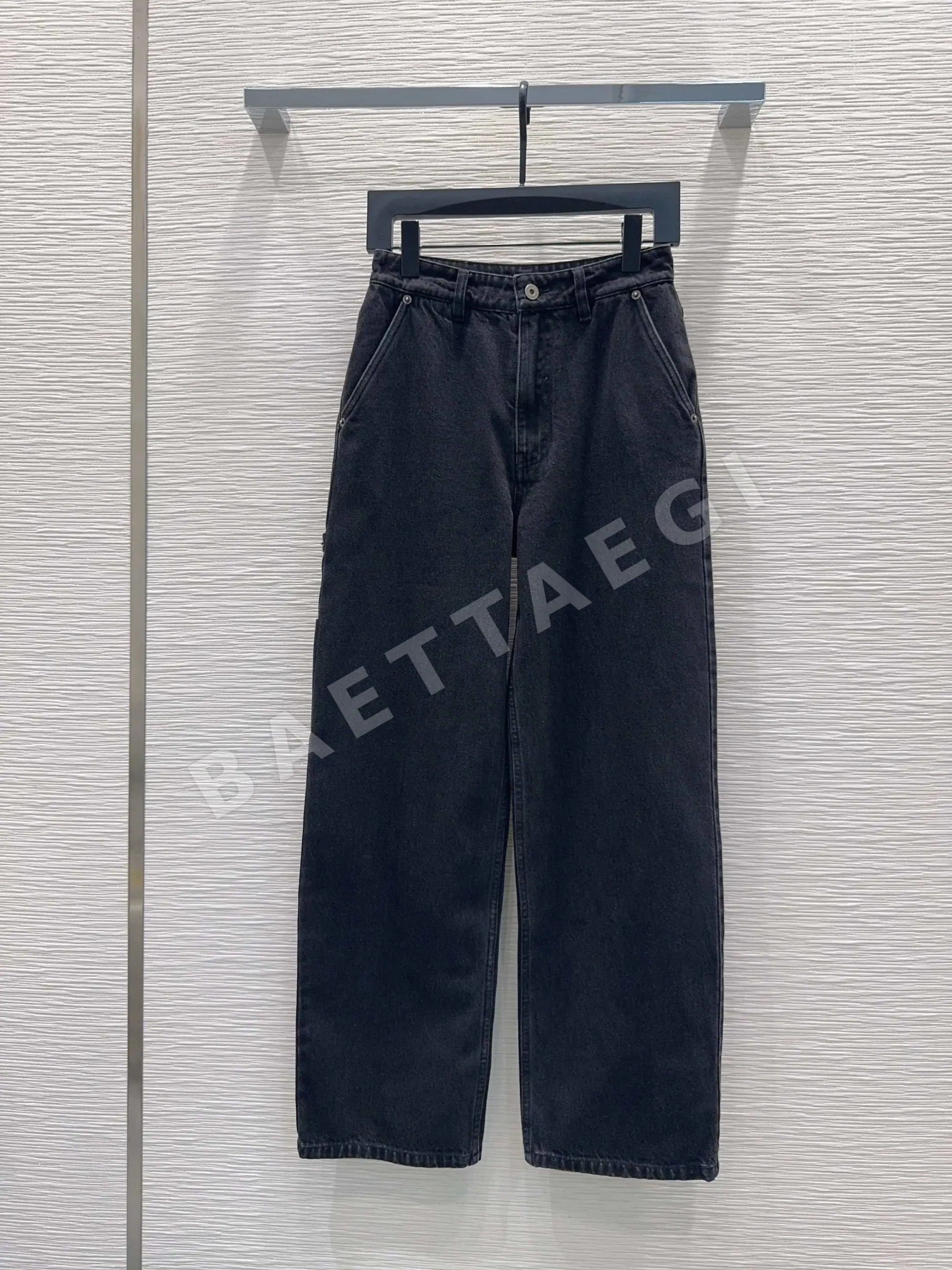 로에베 입체 재단 슬림 여성 바지 상세 이미지 7