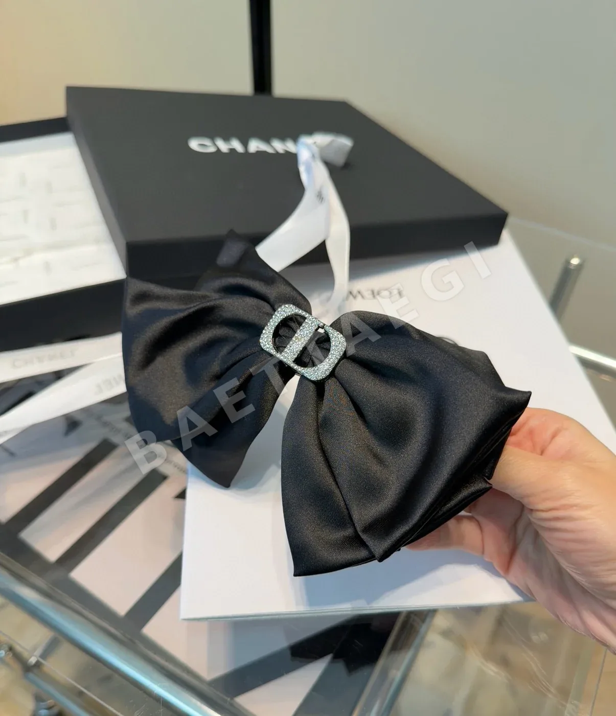 디올 CD 클립 헤어악세사리 상세 이미지 3