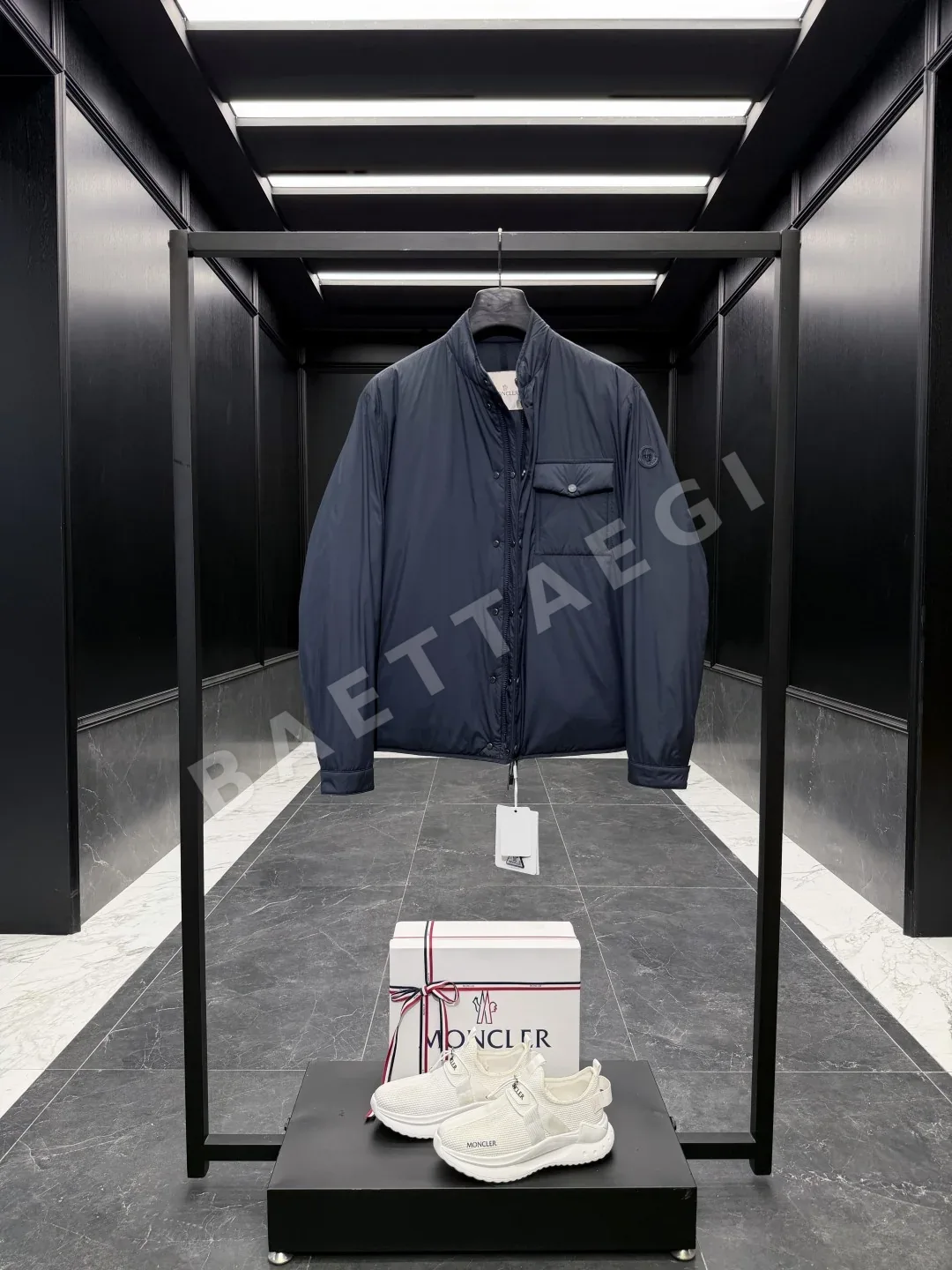몽클레르 존다 남성 패딩 재킷 D00680 상세 이미지 3