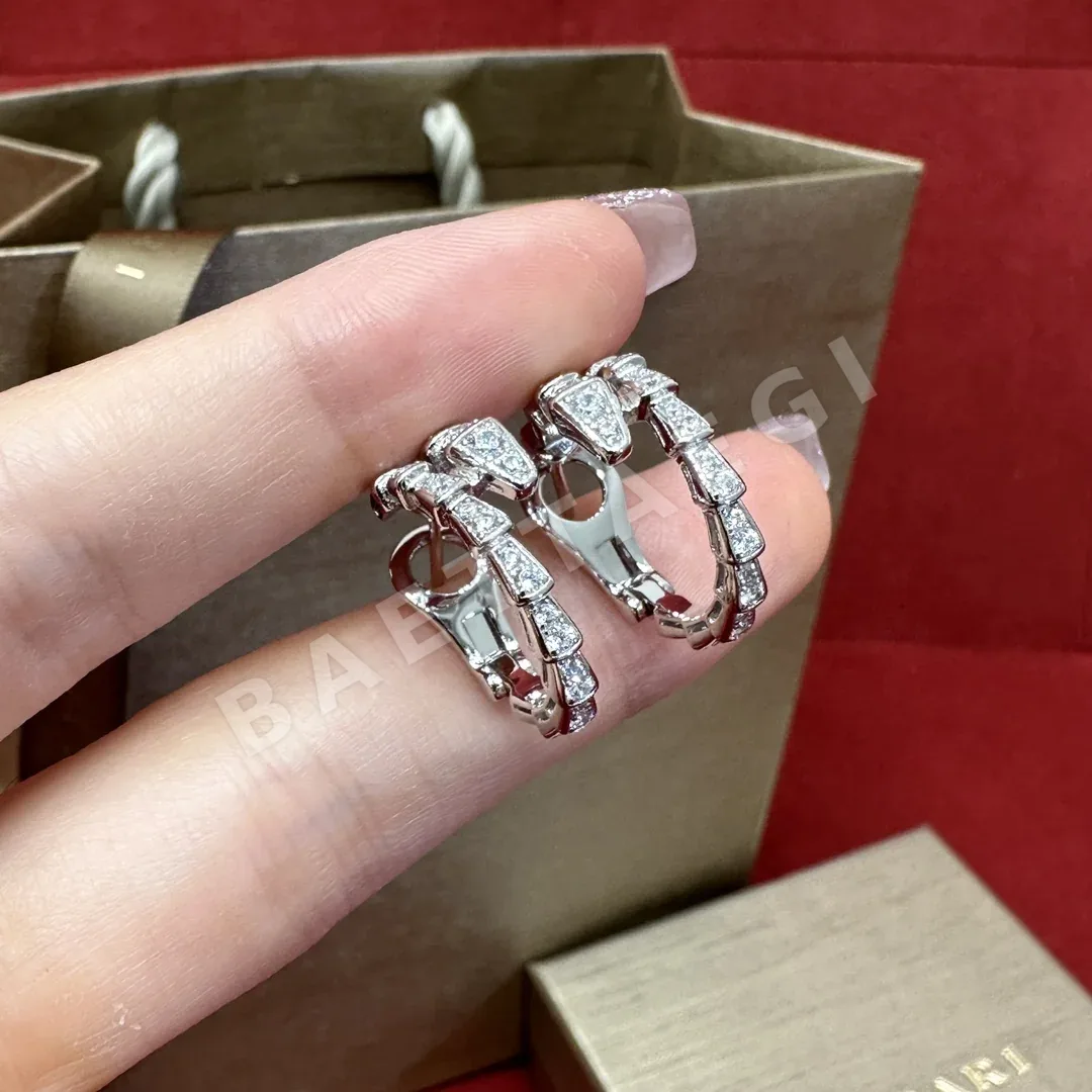 불가리 세르펜티 바이퍼 풀 다이아몬드 귀걸이 상세 이미지 2