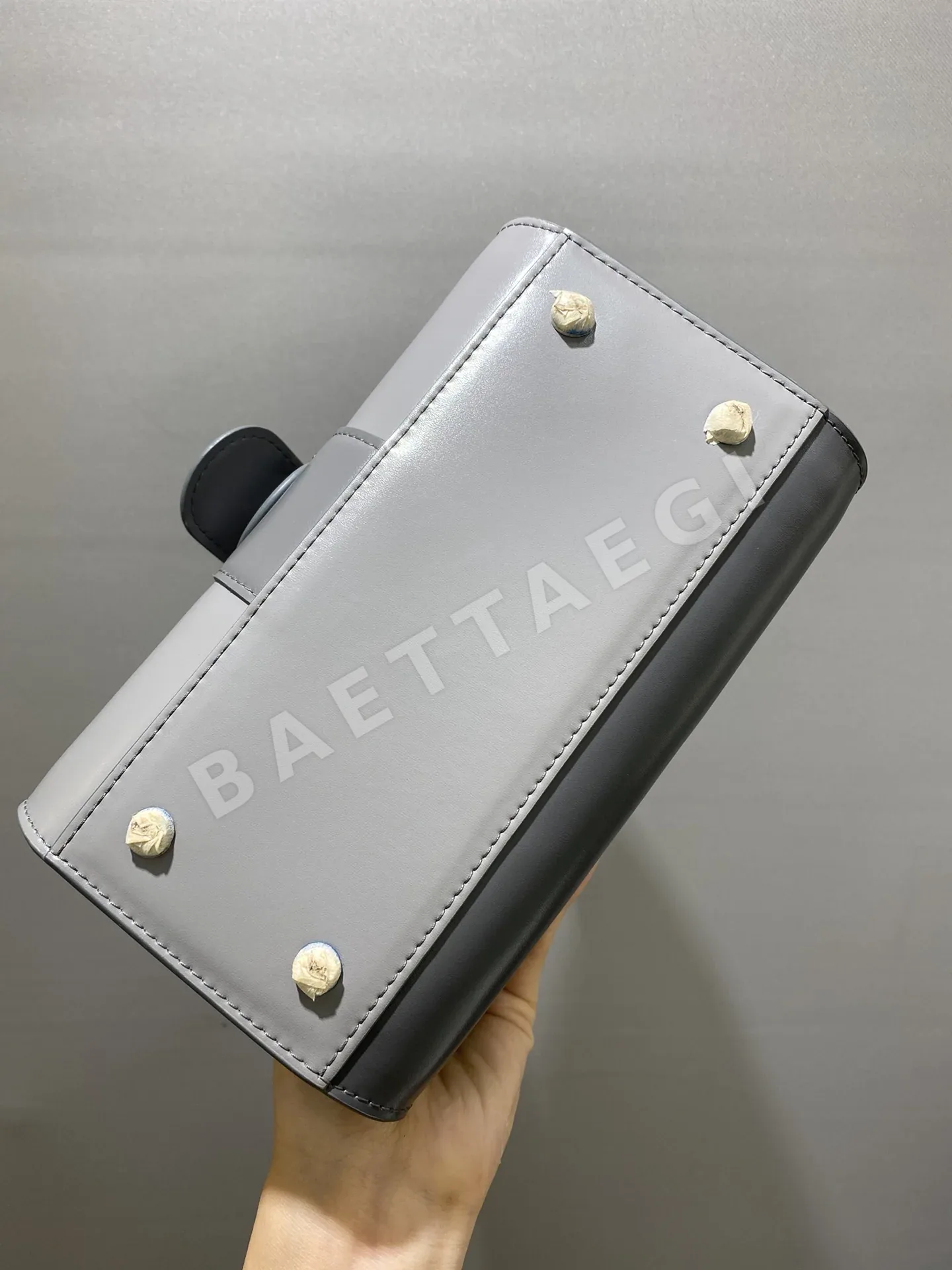 델보 더블 링 램스킨 숄더백 20 CM 상세 이미지 9