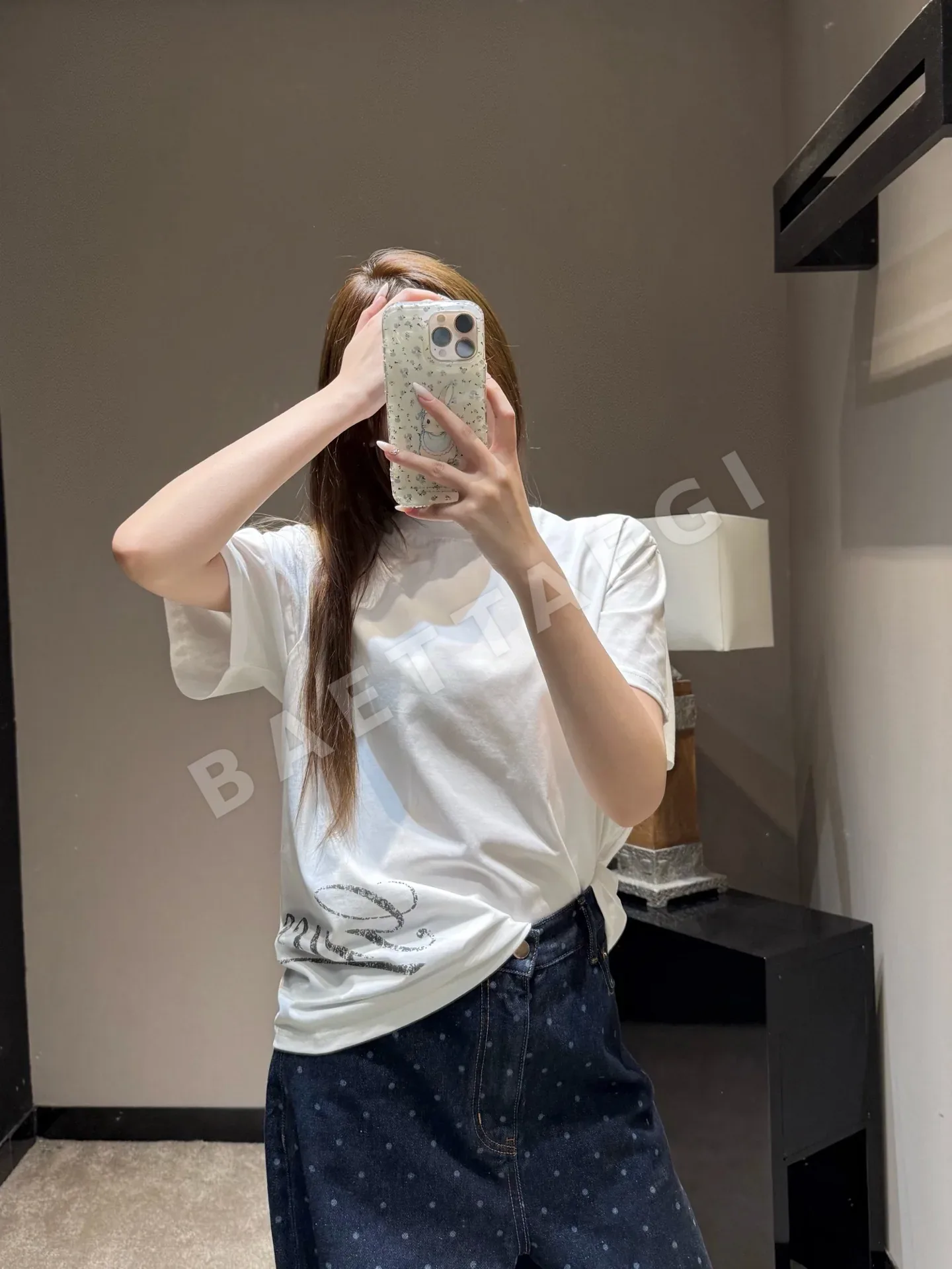 구찌 레터 프린트 반팔 티셔츠 상세 이미지 7
