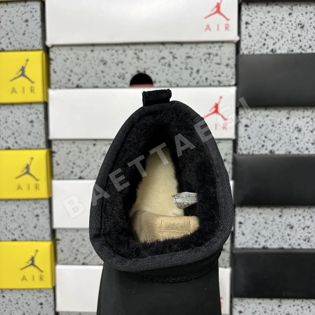 어그 [TOP] 블랙 208874 UGG Classic 3cm -5092 상세 이미지 4