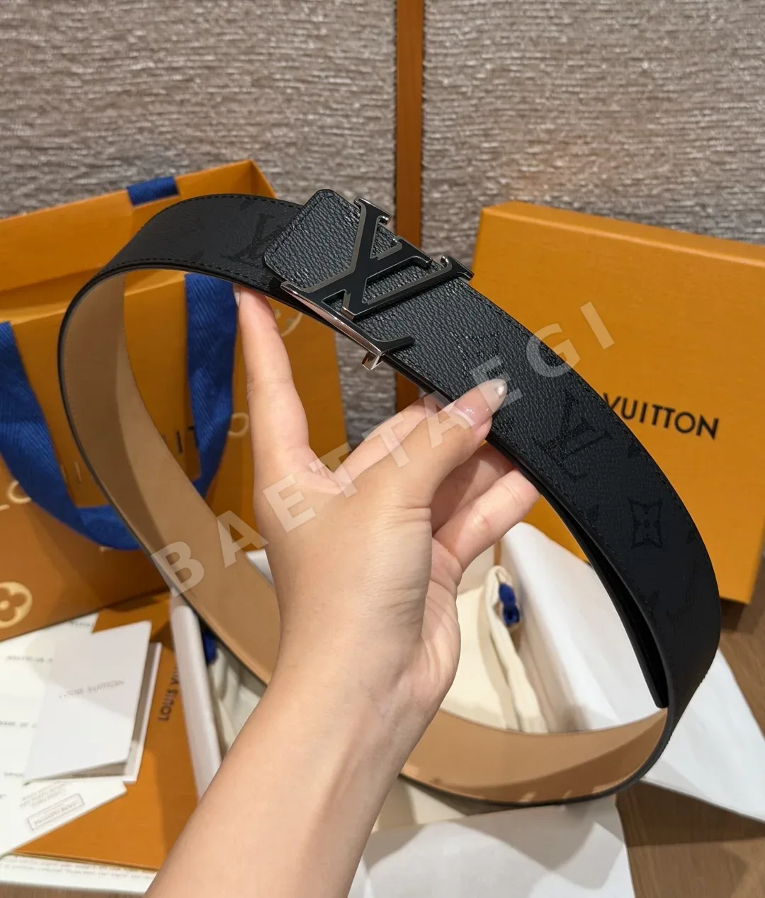 루이비통 이니셜 듀얼 리버시블 벨트 상세 이미지 3