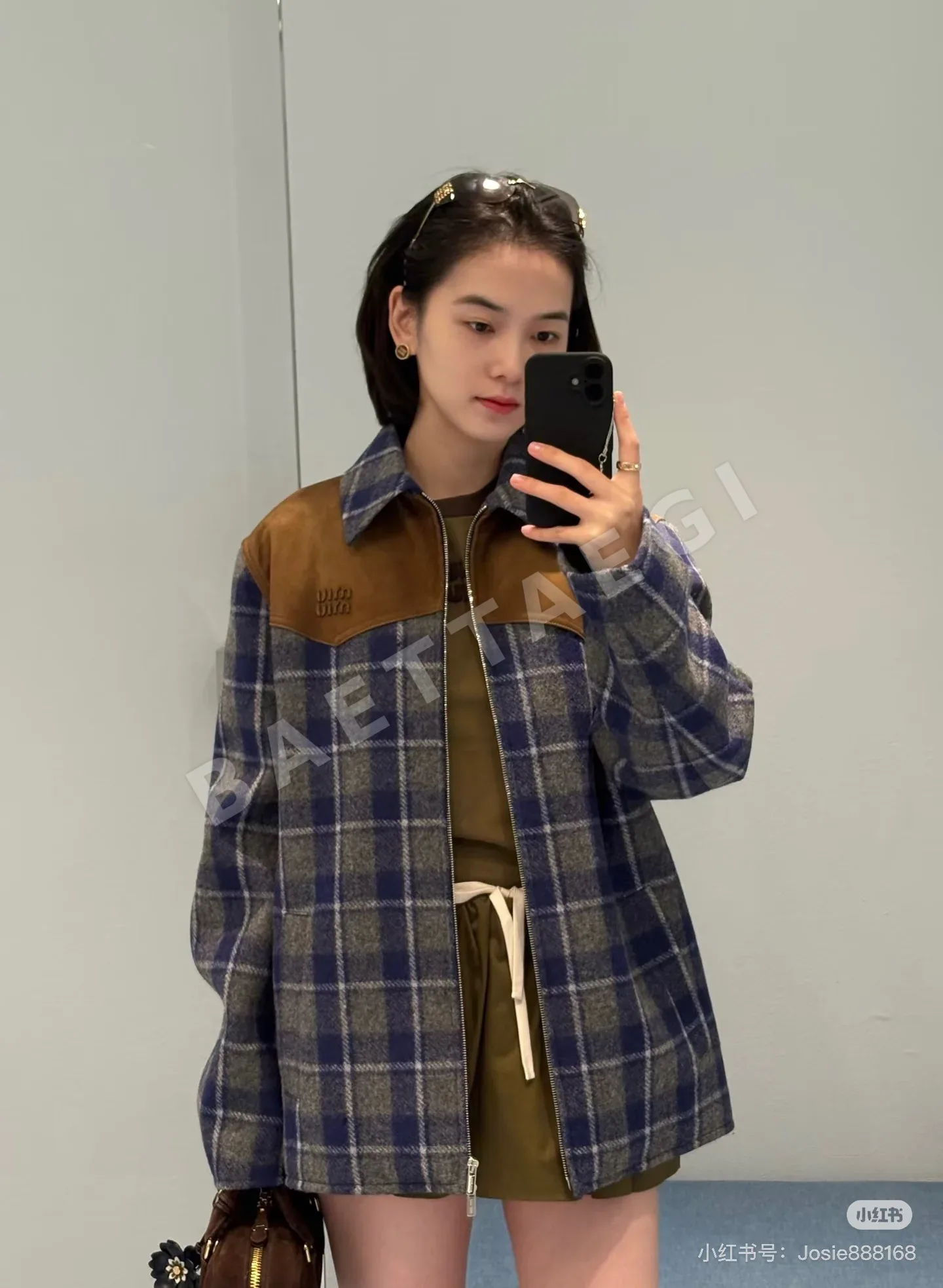 미우미우 카라 블록 크루넥 반팔 티셔츠 상세 이미지 6