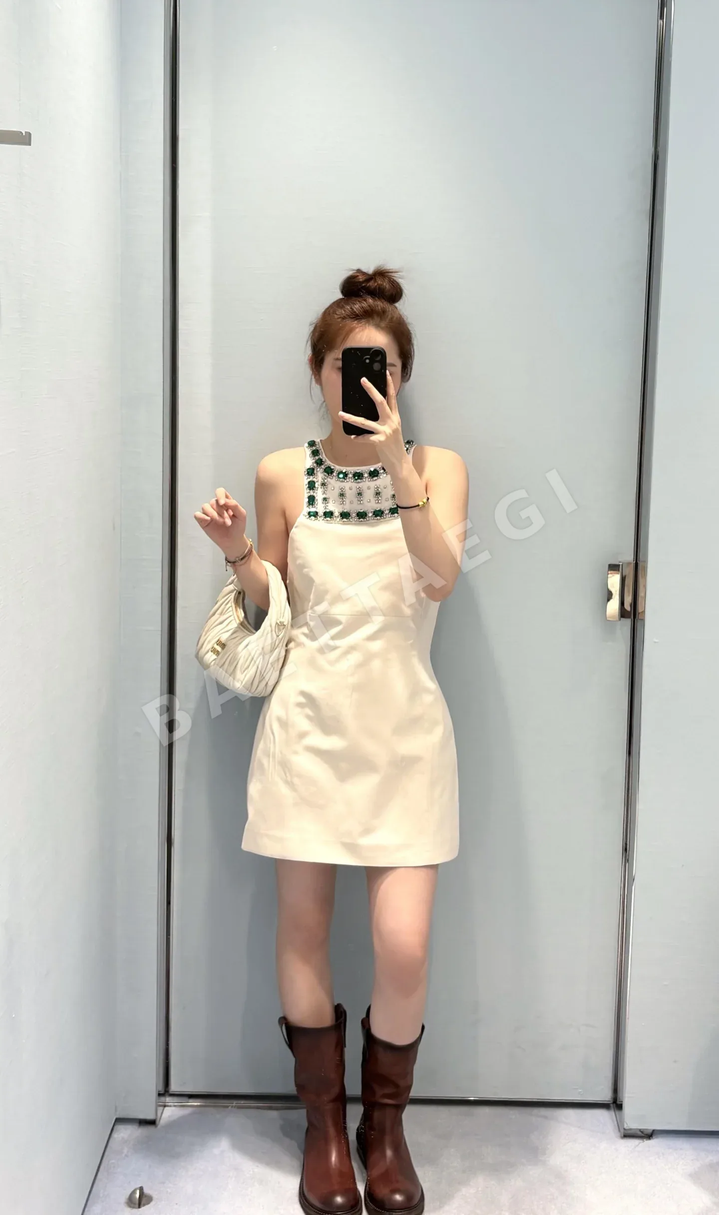 미우미우 A라인 폴로 카라 민소매 원피스 상세 이미지 9