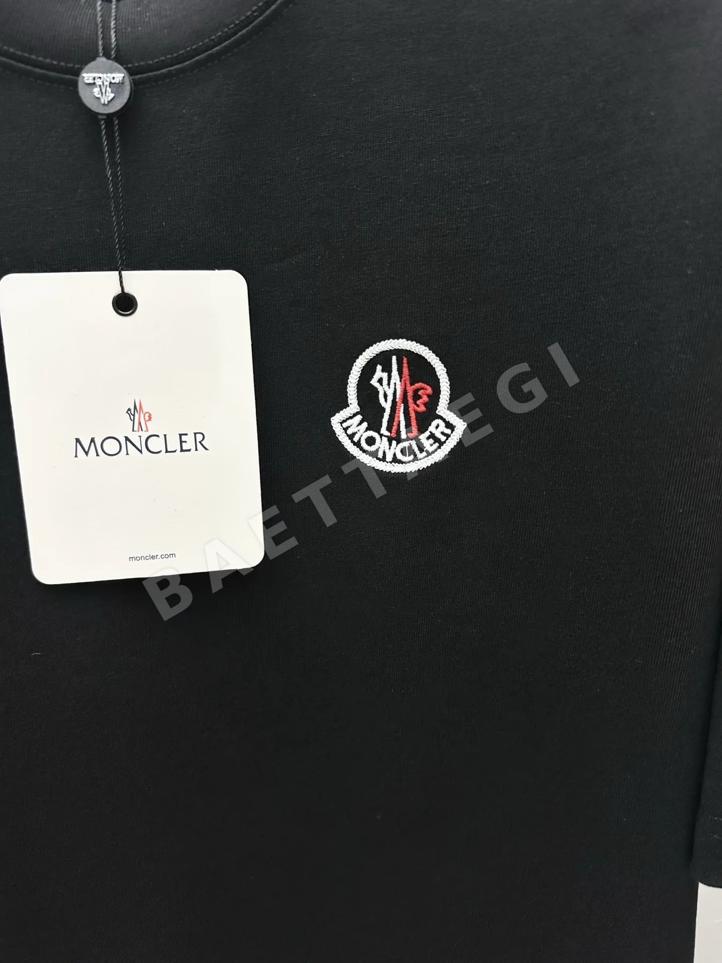 몽클레르 남성 반팔 상세 이미지 5