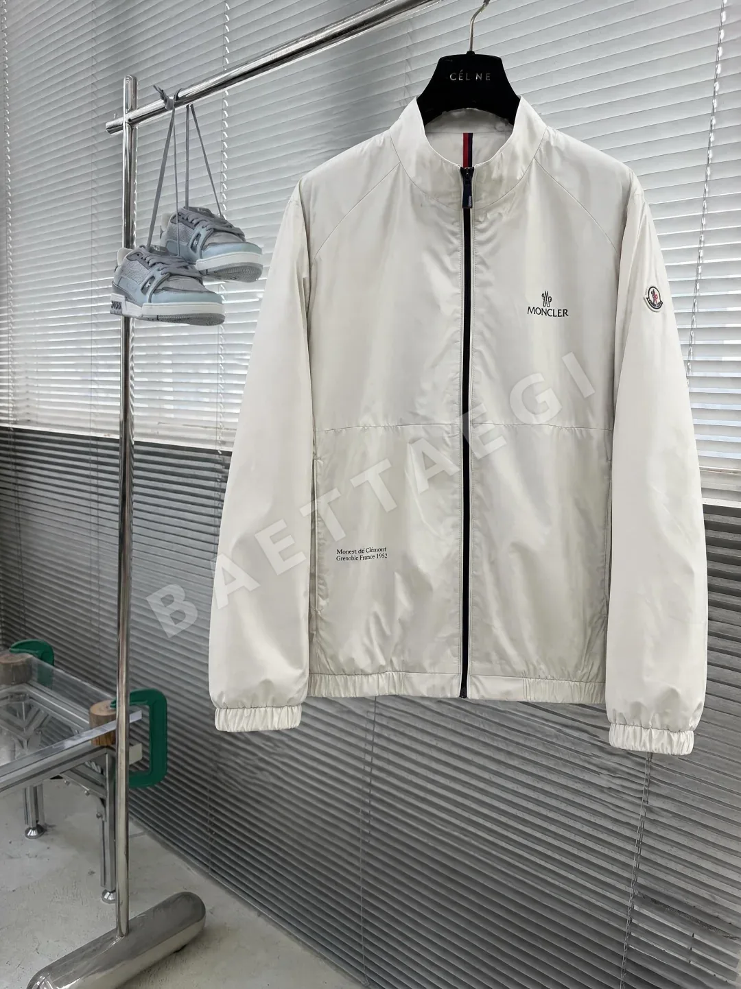 몽클레르 경량 코튼 패딩 남성 자켓 207251