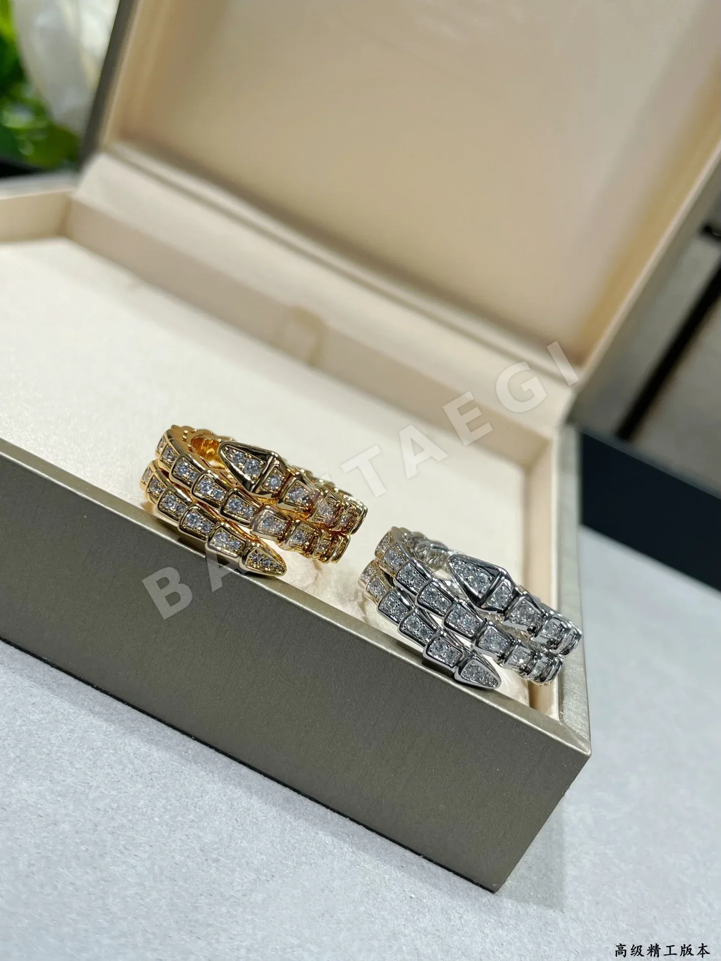 불가리 셀페르티 목걸이 상세 이미지 24